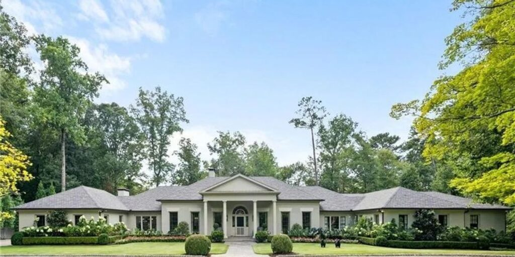 Just Peachy! Melissa McCarthy’s lovely $4.9 million Atlanta spread is pending sale
