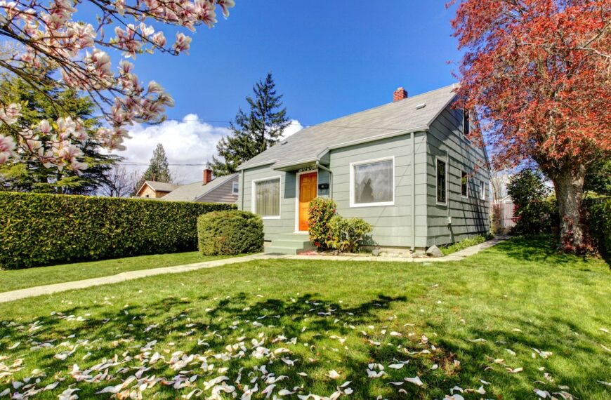 Entry-Level Homes Are a Reach for First-Time Buyers