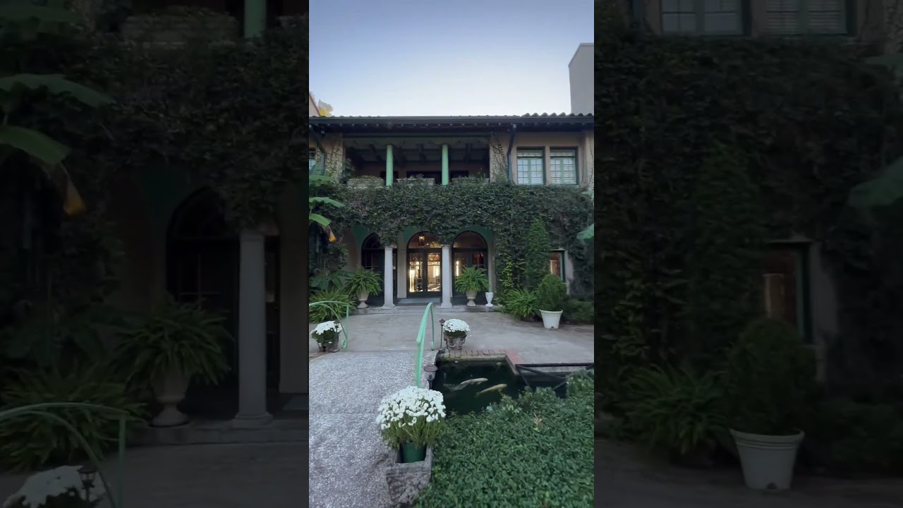 ☀️Gorgeous Florida Courtyard☀️ #floridalife #floridalifestyle