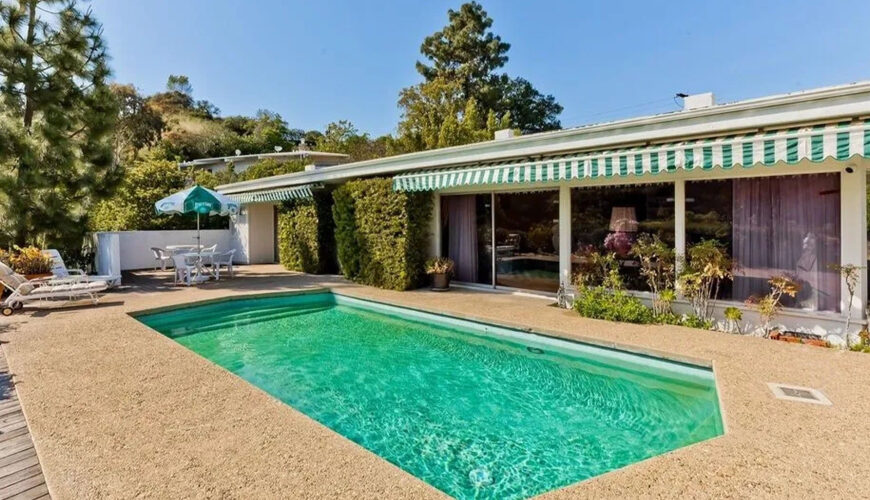 An Eager Buyer’s Boots Are Made for Walking Into Nancy Sinatra’s Famed Beverly Hills Home