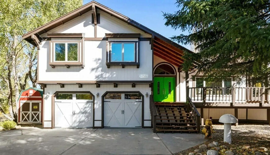 Color and Whimsy Fill This $1.25M Mountain Retreat in California’s Big Bear Lake