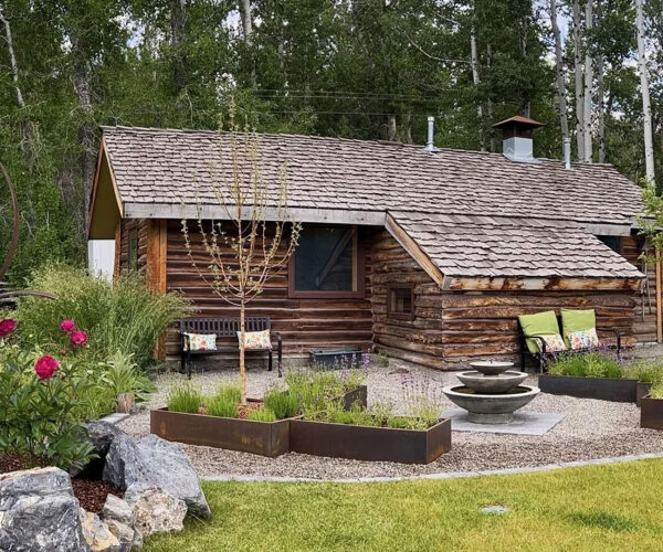 Forest Fantasy: Idaho Cabin With Frank Lloyd Wright Tie Lands on the Market for $2.7M