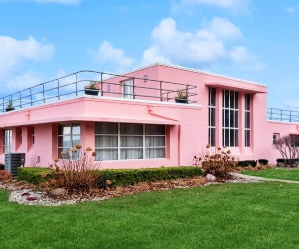 A Touch of Pink in the Hoosier State: Florida-Style House Was Built for the 1933 World’s Fair in Chicago