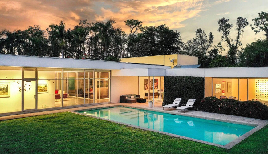 Award-Winning Escape: Ultramodern Florida Hideaway Hits the Market for $1.9M