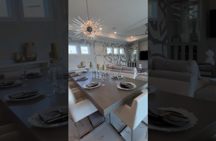 ☀️This Kitchen has big energy☀️Is it gourmet enough for you? #luxurylifestyle #movetoflorida