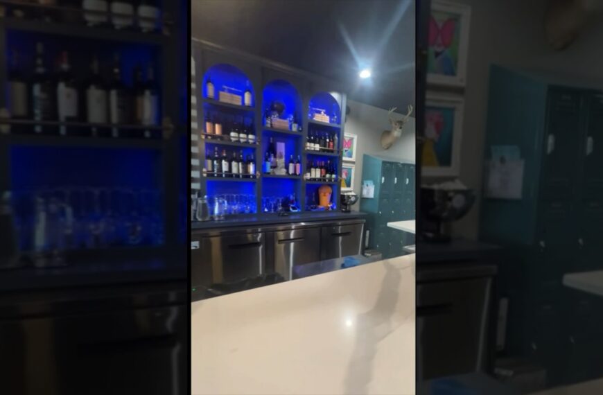 This isn’t your mama’s library ☀️A must visit when you’re in #dadecity #tampafoodie