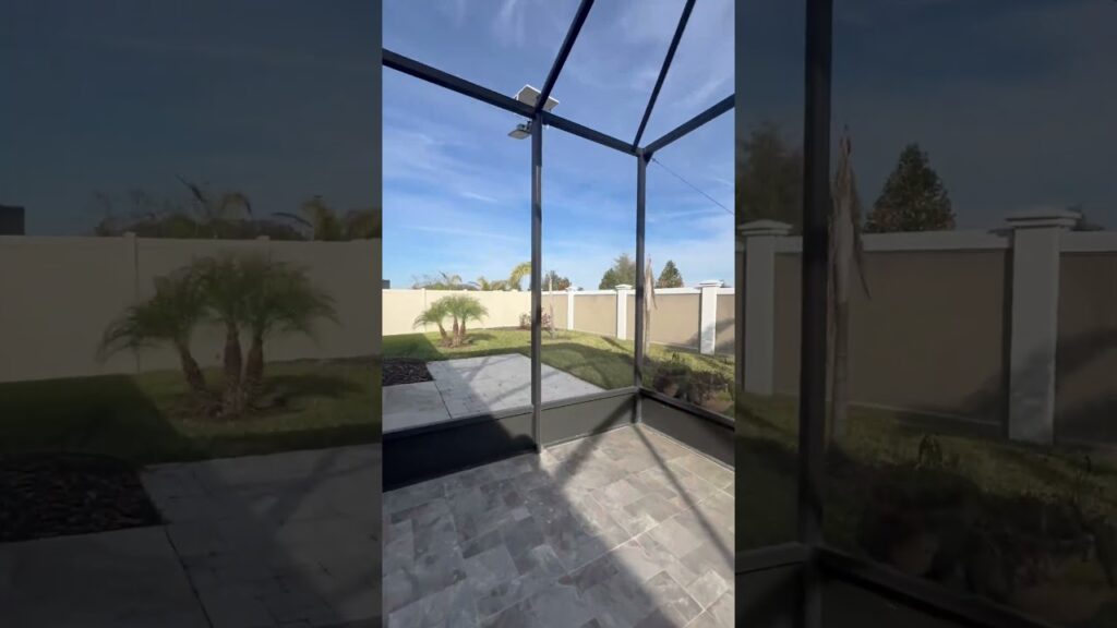 🤣Do you think they should have taken the chair? #patioideas #livinginflorida