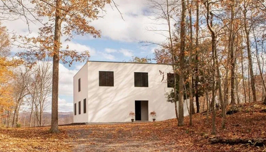 We Give It a 10: Modernist ‘Nine Square House’ in Upstate New York Is Listed for $2.8M