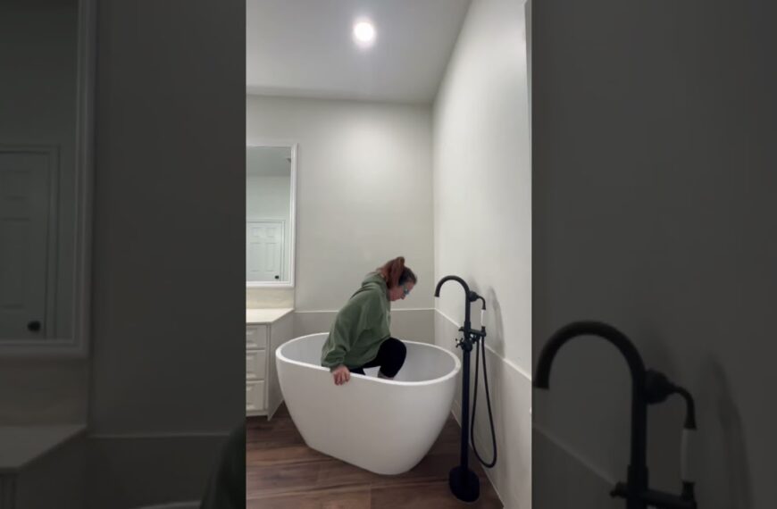 Trying this on for size #bathroomdesign #bathroomdesignideas