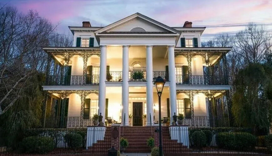 It’s Spooktacular: Atlanta-Area Homage to Disneyland’s Haunted Mansion Is Listed for $2.2M