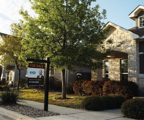 Existing-Home Sales Surge in a Positive Sign for This Year’s Housing Market
