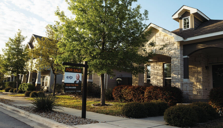 Existing-Home Sales Surge in a Positive Sign for This Year’s Housing Market