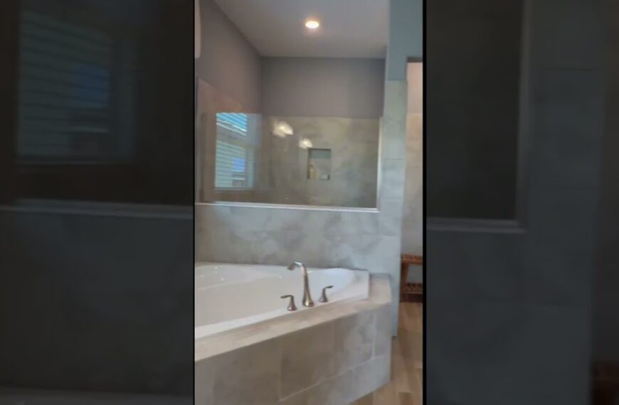 Do you like this Insanely good primary suite? #homedesign #landolakes