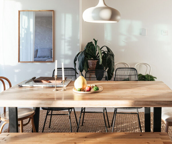 Here’s Exactly How to Pick a Paint Color for Your Weirdly Lit Room (According to an Expert)