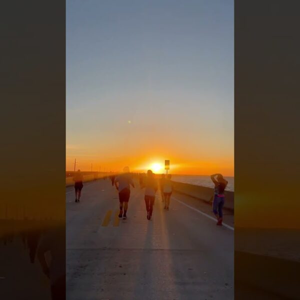 ☀️Sunrise on the 7 Mile Bridge #bridgerace #livinginflorida