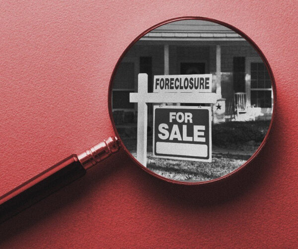 Need a bargain? 4 markets where homebuyers can still find foreclosures—but there are risks