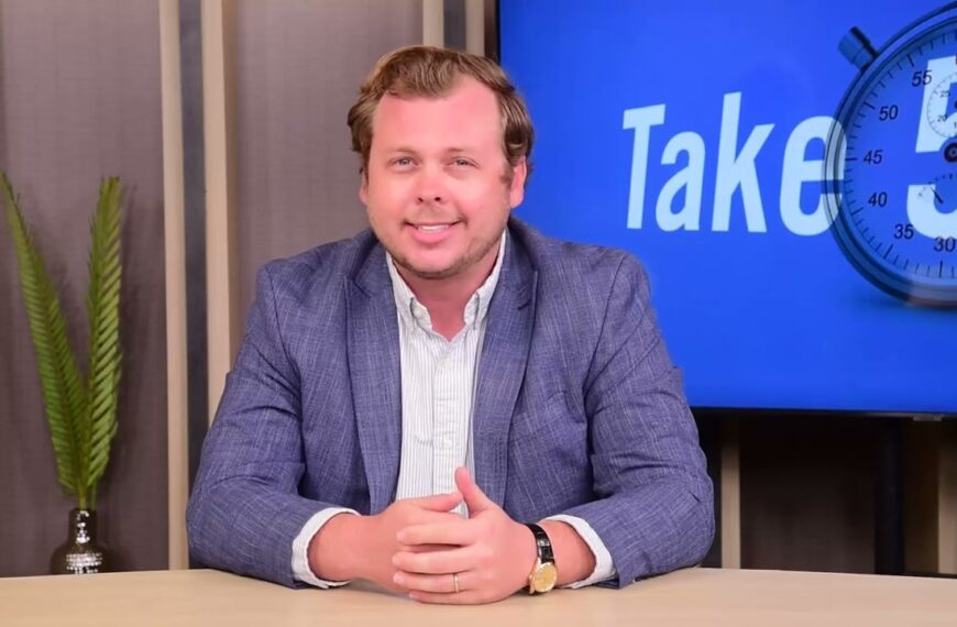 Tips & Tricks on How to Use Canva's AI Tools