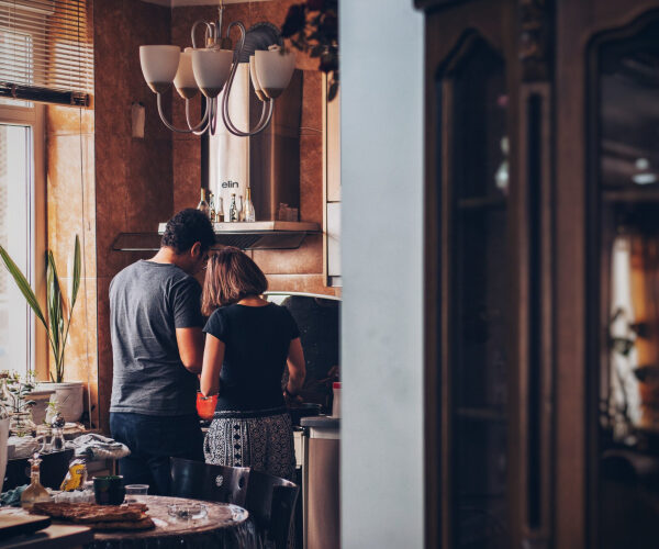 Realtor.com Survey Finds 33% of ‘Sandwich Generation’ Say their Circumstance has Helped then Buy a Home