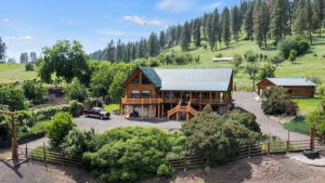 8 Luxurious Off-Grid Homes That Are Off the Charts Amazing