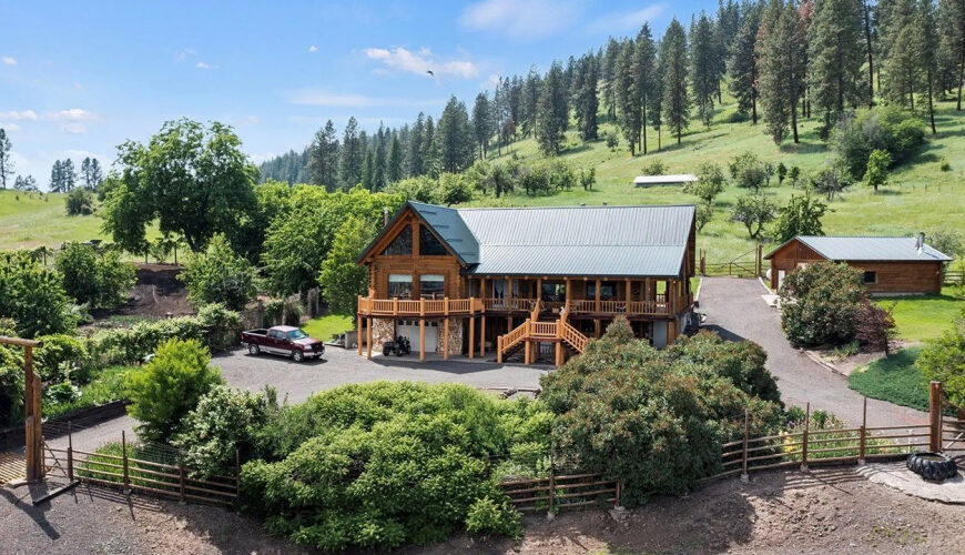 8 Luxurious Off-Grid Homes That Are Off the Charts Amazing