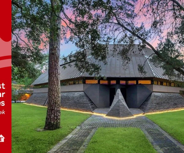 The Force Is Strong Here: Houston’s Famed ‘Darth Vader’ House Is the Week’s Most Popular Home