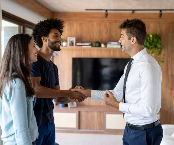 How To Be ‘Very Demure, Very Mindful’ When Buying a Home: Real Estate Experts Reveal ‘Respectful, Modest’ Etiquette Tips