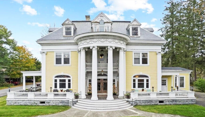 5 Enormous Mansions for Less Than a Million Bucks