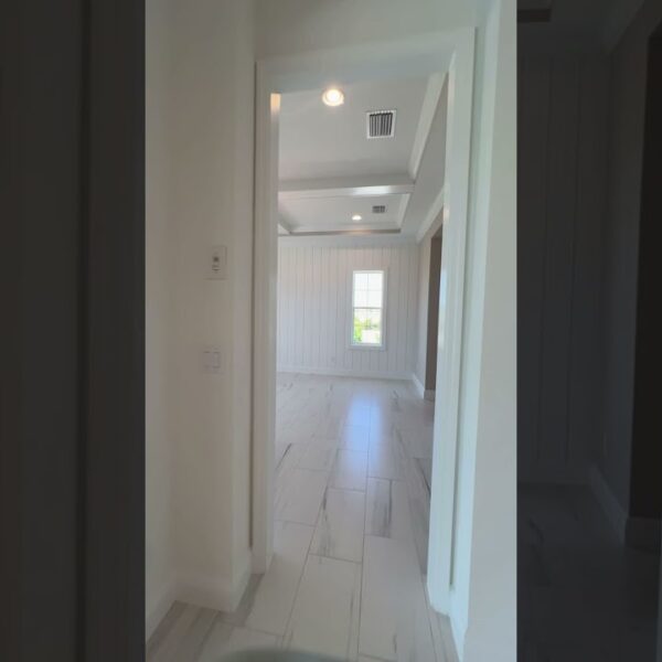 First look before the furniture comes☀️What do you think about this model home in Mirada?