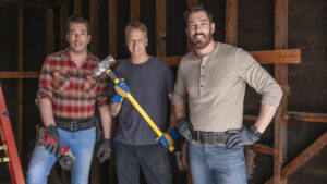 Tony Hawk Inspires Drew and Jonathan Scott on ‘Celebrity IOU’