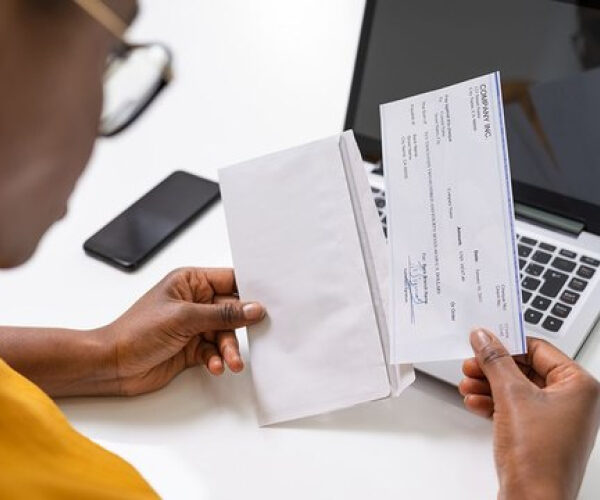 How Much Do Real Estate Agents Make? Commissions Explained