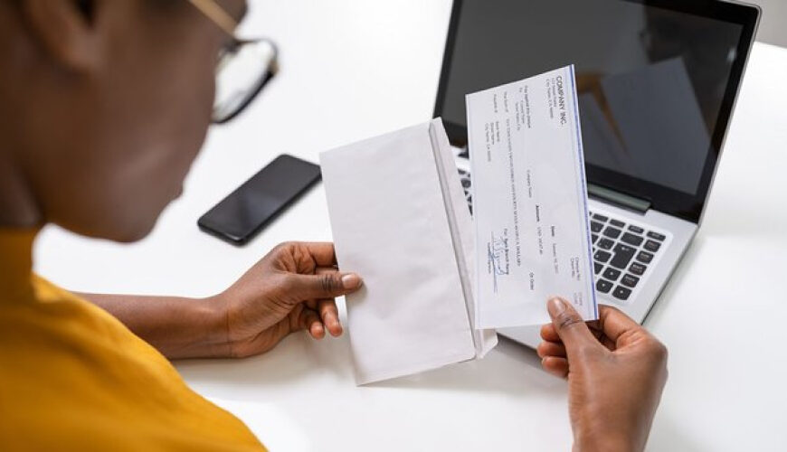 How Much Do Real Estate Agents Make? Commissions Explained