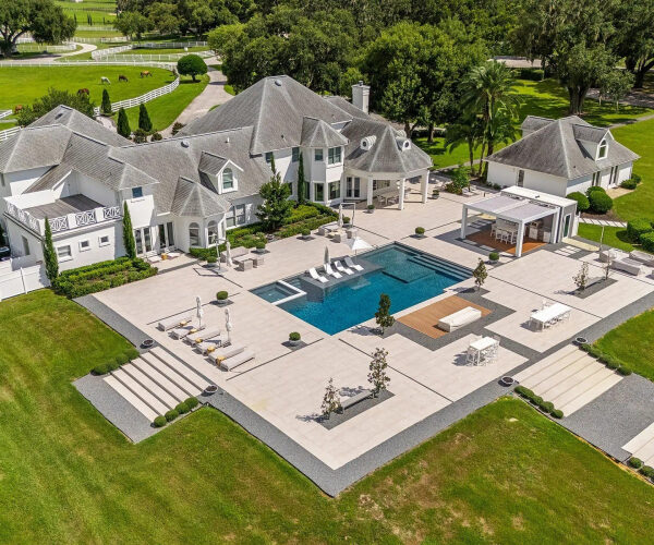 $15M Equine Estate in Florida Abounds With Lavish Amenities