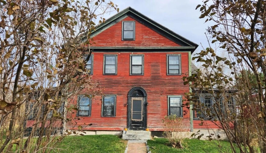 Historic 9-Bedroom Home in Maine Could Be Yours for Just $125K—but (of Course) There’s a Major Catch