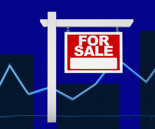Home Sale Contracts Pick Up by 3.5%—Signaling a ‘Wake-Up Call’ for Sellers and ‘Optimism’ for Buyers