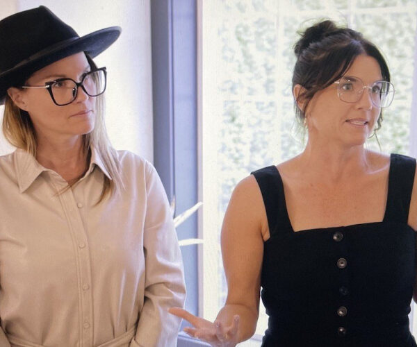 “Unsellable Houses” Stars Lyndsay Lamb and Leslie Davis Nearly Make a Huge Mistake on a Unique Renovation