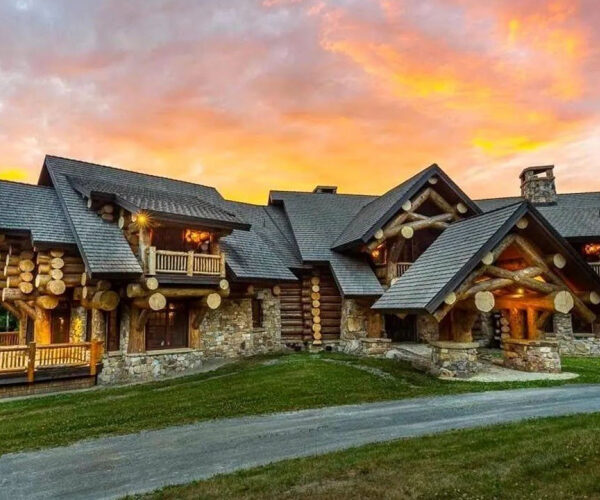 Colossal $12 Million Colorado-Style Ski Lodge Makes a Mark With Its Very Unlikely Location Near Major City