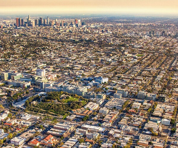 ‘Whisper Listings’ in L.A. Have Become a Saving Grace for Fire Victims-If You Can Find Them