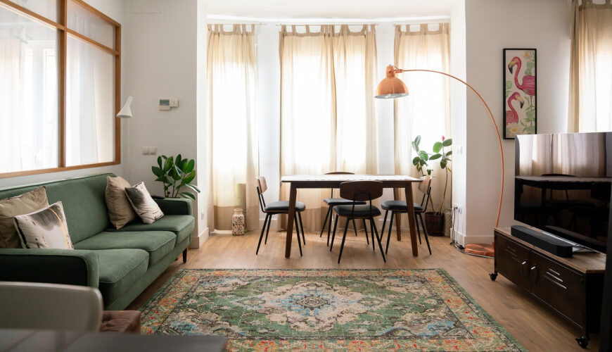 Rug FAQ: How Much Should I Spend on a Rug?