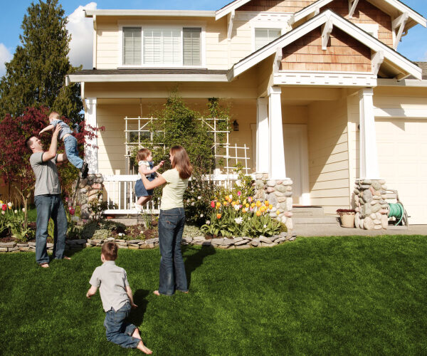 Breaking into a new market: a real estate agent’s guide to growing your network fast