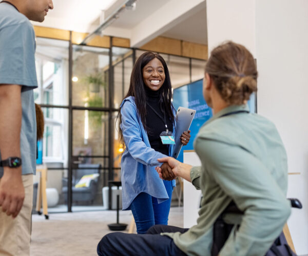 DMs to deals: How agents are using social selling in real estate to build trust and close