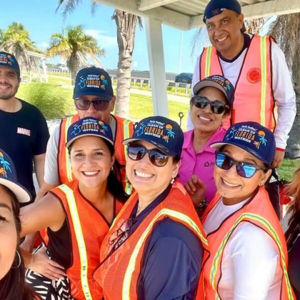 Slideshow: Florida Realtors® July 2025 Clean Up Florida Waters
