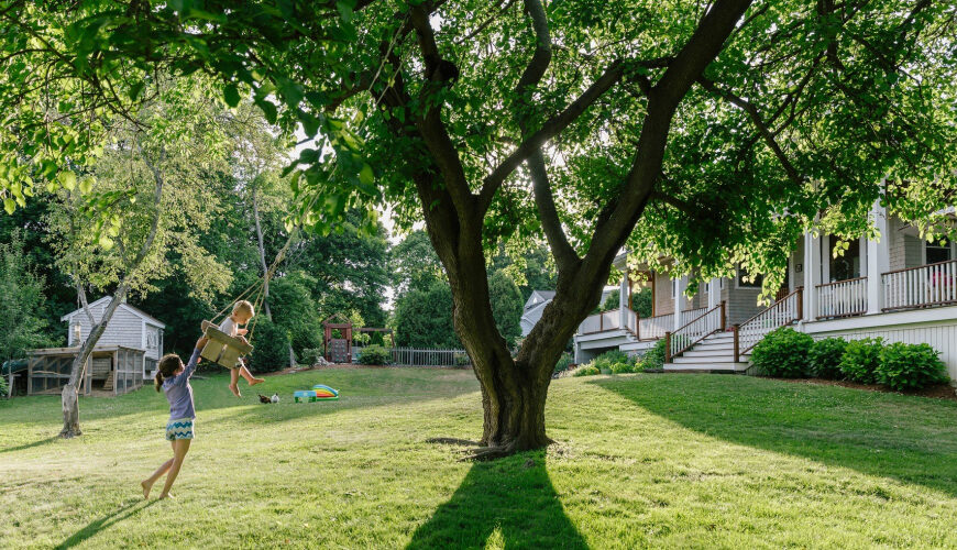 Lawn Aeration Is the Fall Task You’ll Thank Yourself for This Spring