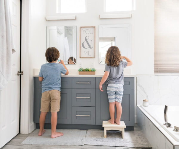 7 Small Bathroom Ideas on a Budget, According to a Realtor