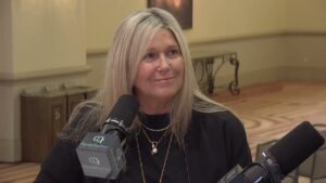 How Real Estate Agents Can Move Up in Any Market