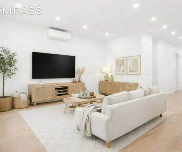 192 Flatbush Ave Apt 4W, Brooklyn, NY 11217