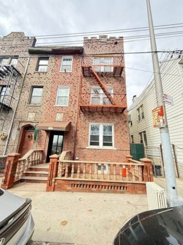 112 Gatling Pl Apt 1A, Brooklyn, NY 11209