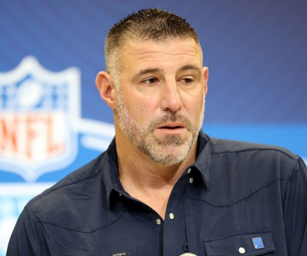 Mike Vrabel Will Step Away From Patriots to Focus on Wife and Kids