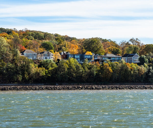 Dobbs Ferry Lures Weary Manhattanites With Village Charms
