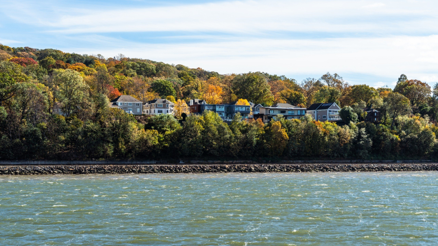 Dobbs Ferry Lures Weary Manhattanites With Village Charms