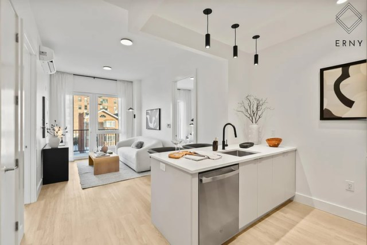 354 E 28th St Unit 2Q, Brooklyn, NY 11226
